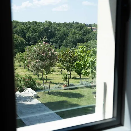Domaine De La Peyrine - Huppe Locanda Carignan-de-Bordeaux